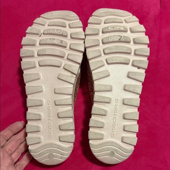 Skechers Glitter Slide Sandals - Gold and Pink Arch Fit - Picture 5 of 5